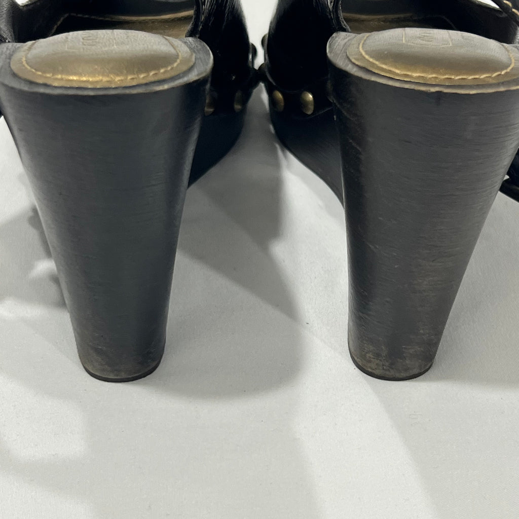 Coach Renae Heels