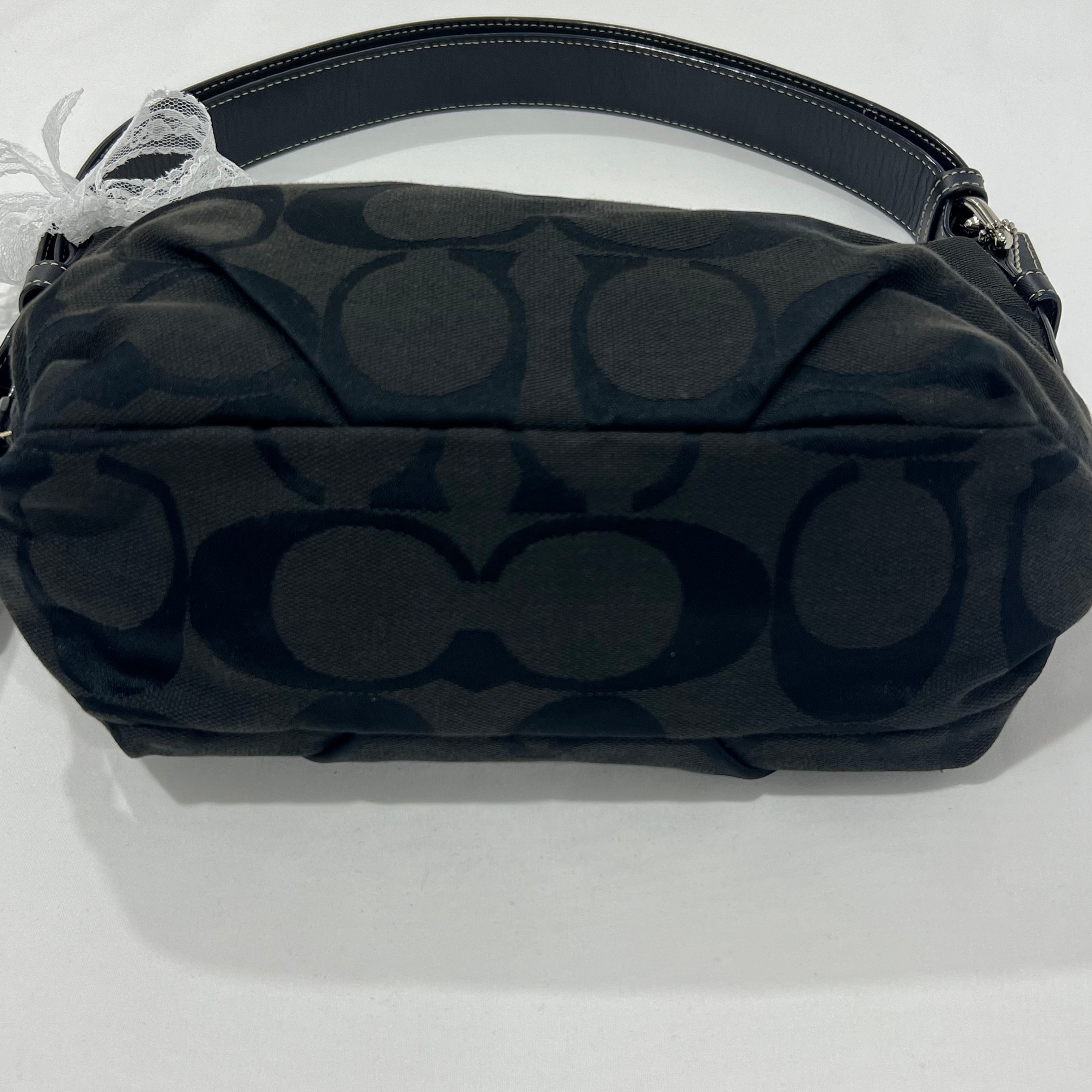 Coach Signature Shoulder Bag